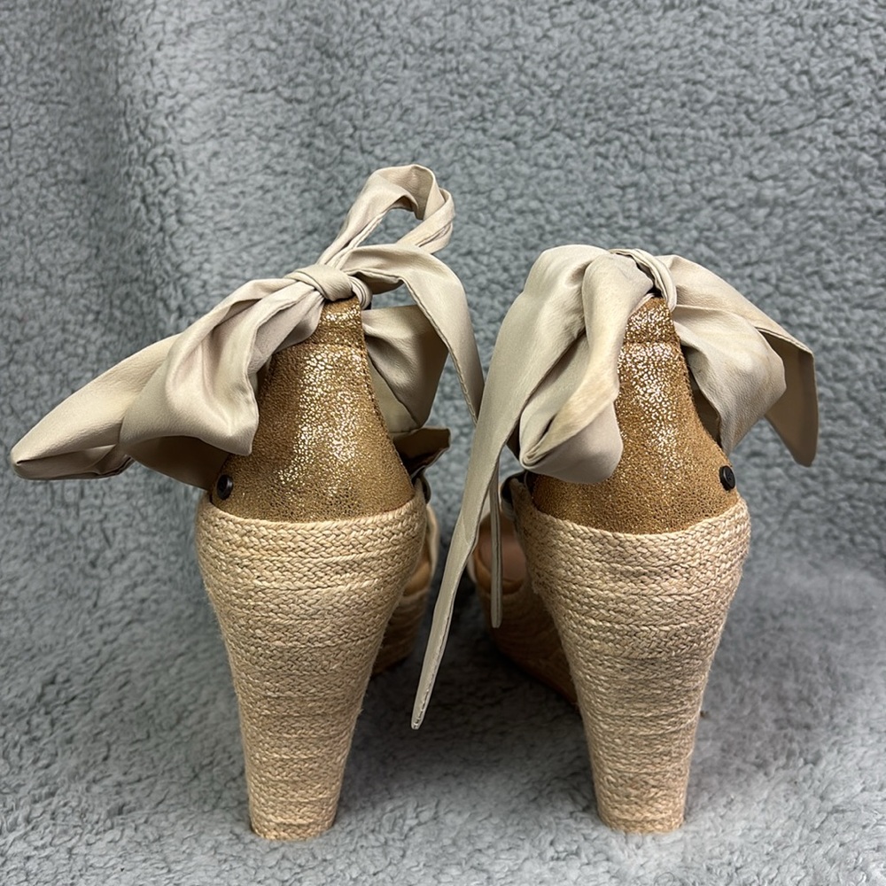 UGG Jules Espadrille Wedge Sandal Size 9.5 Leather Heel Cap Feminine Cream Bow - Picture 6 of 10